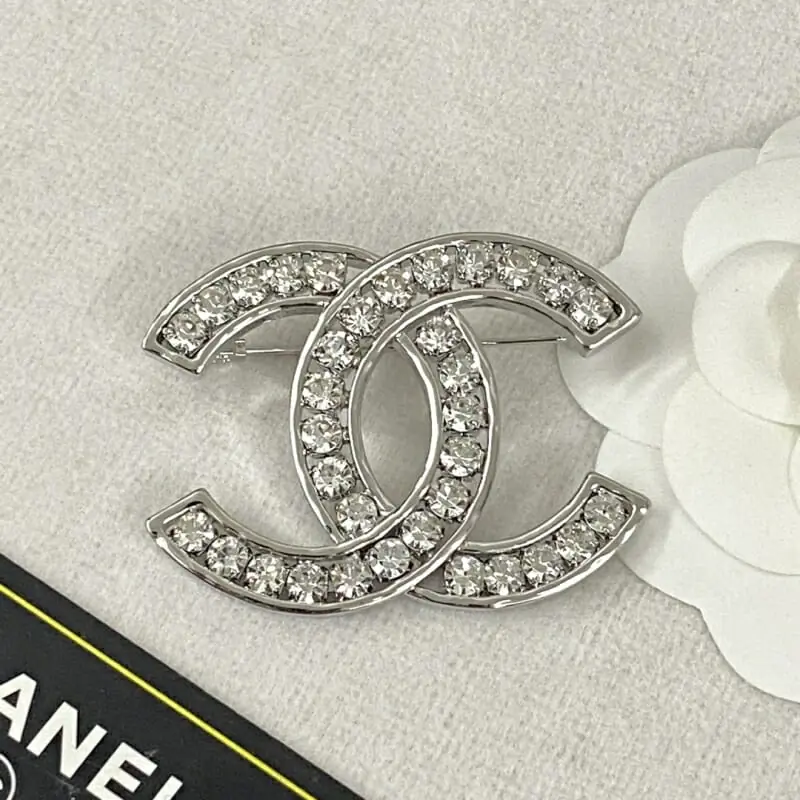 chanel brooches pour femme s_1234757